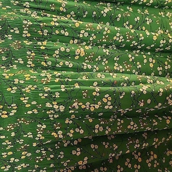 Max Studio Green Floral MINI  Skirt - Picture 5 of 9